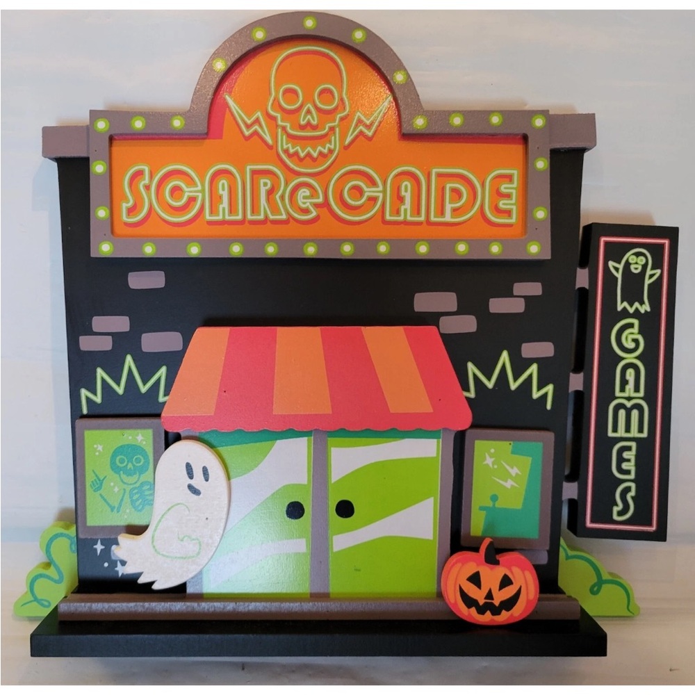 Hyde & Eek Flat 10” Arcade Mini Mantel Wood Decor Halloween Tabletop Scarecade